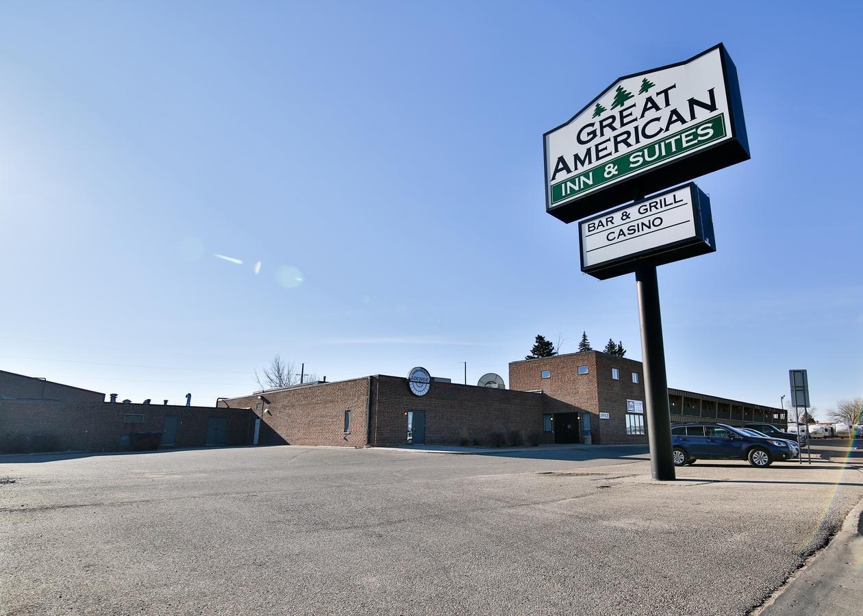 Great American Inn & Suites Devils Lake Exterior photo